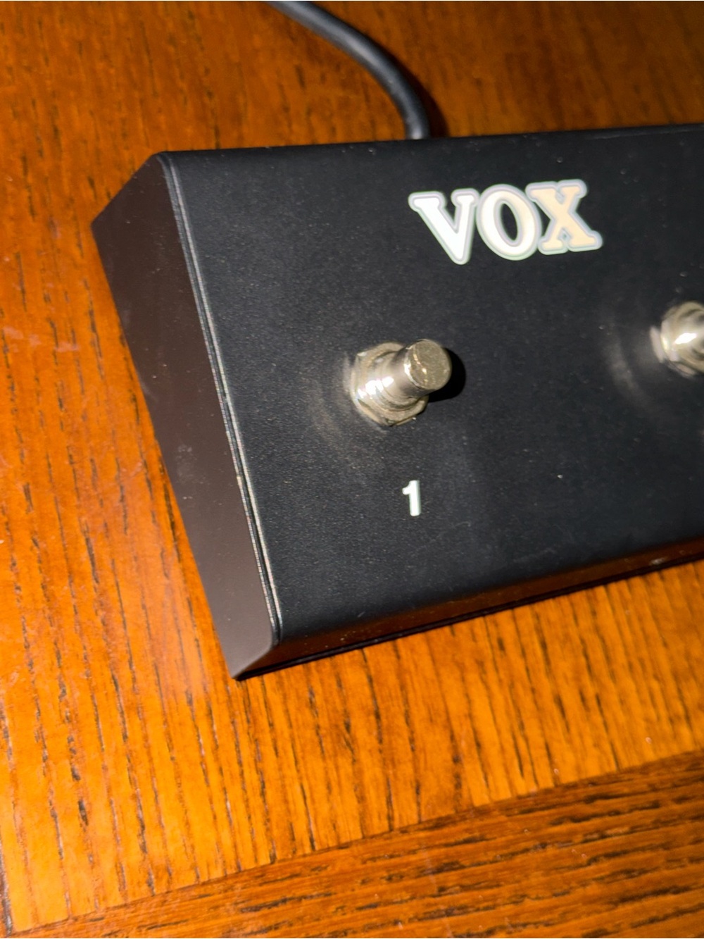 Black 2-Button Footswitch for Amplifier Control - Picture 4 of 7